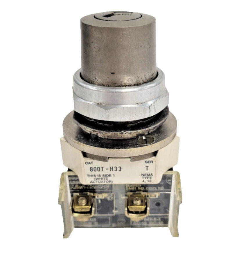ALLEN-BRADLEY KEYED SELECTOR SWITCH 800T-H33, SER. T, 2 CONTACTOR 800T-XD2