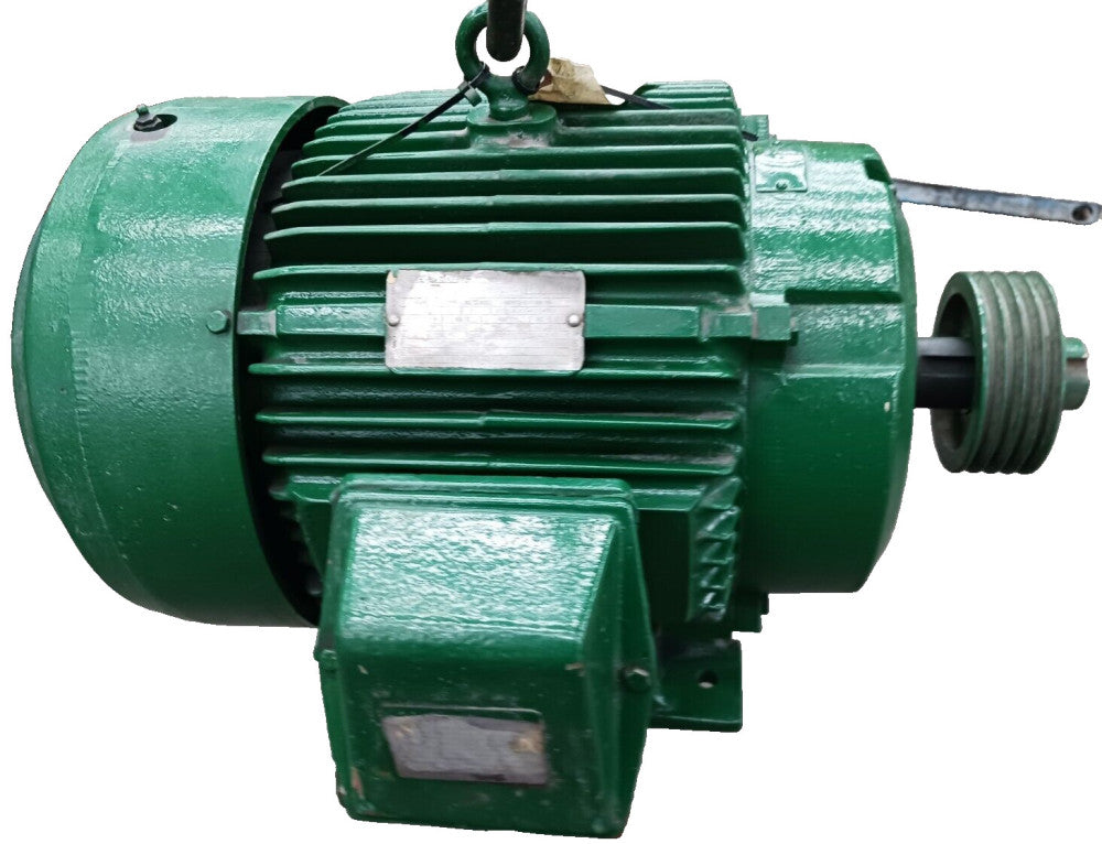 RELIANCE 15 HP AC MOTOR 460 VAC 3Ø 1170 RPM 284T FRAME P28G446D-G01