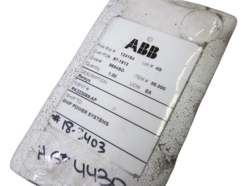ABB RK 223 069-AP125V AUXILIARY RELAY NSMP