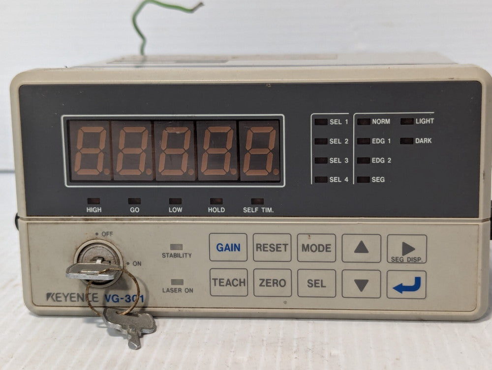 Keyence VG-301 CCD Laser Micrometer Amplifier Unit, 24VDC, with key - Free Ship