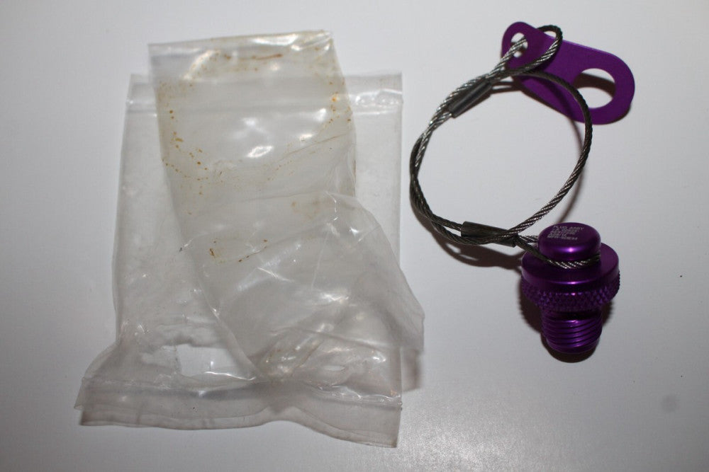 Aeroquip - Eaton - Plug / Cap AE81723E NEW!