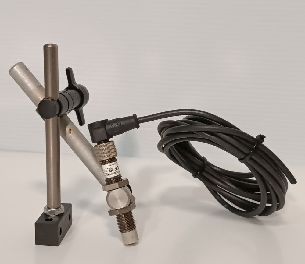 Carlo Gavazzi ICB12LN08P0M1 Automation Inductive Proximity Sensor, Stand, Cable