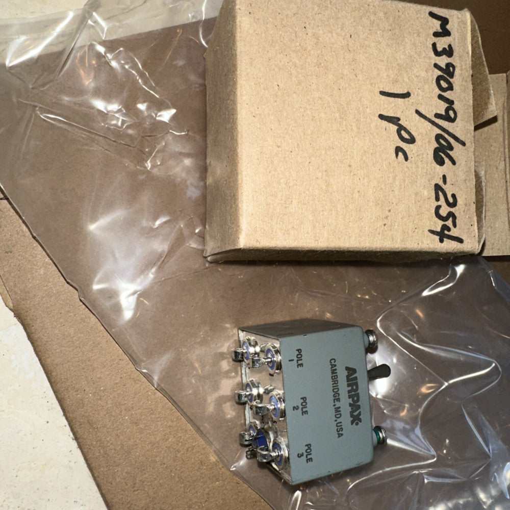 M39019/06-254 AIRPAX/SENSATA Circuit Breaker 3Pole 15amp 240VAC/50VDC 1 UNIT