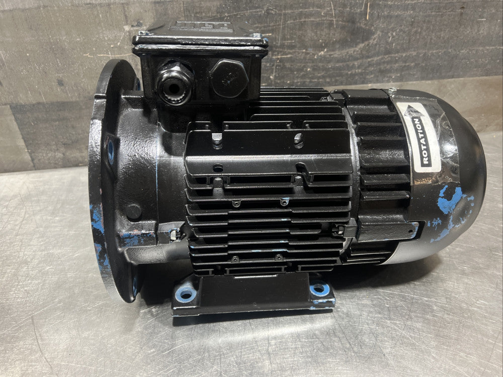 4HP WEG 1740RPM 100L FRAME IP55 B5 IEC TRU-METRIC MOTOR 00318ET3WAL100LFF-W2 Nos