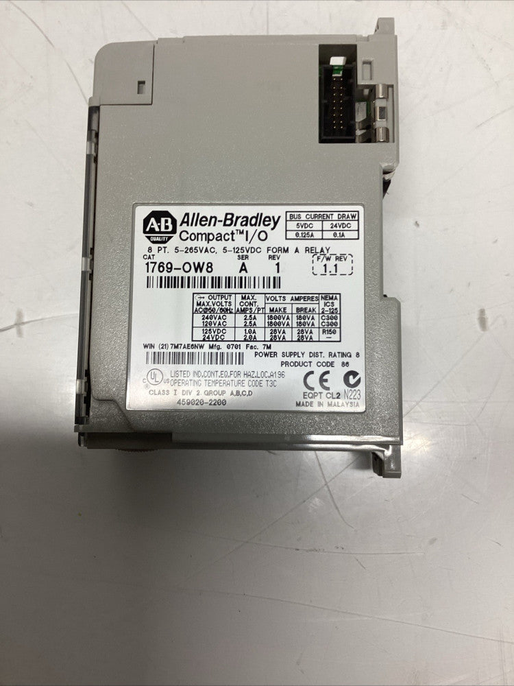 Allen-Bradley 1769-OW8 Compact I/O Relay Output Module Series-A, R-200
