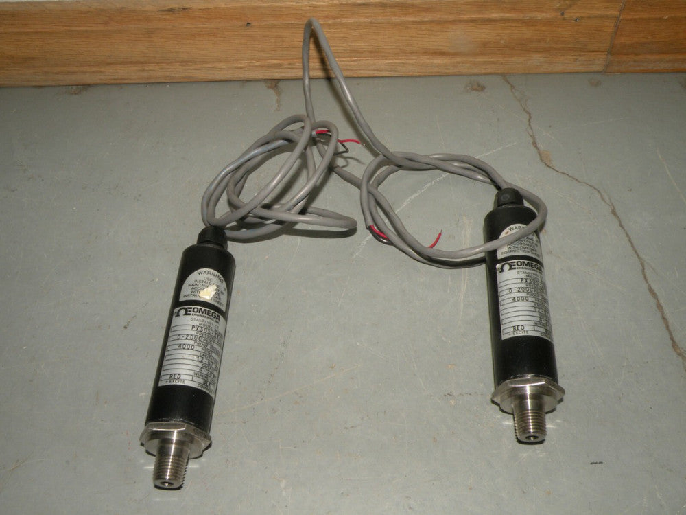 (1) Omega Engineering Pressure Transducer PX305-2KG1
