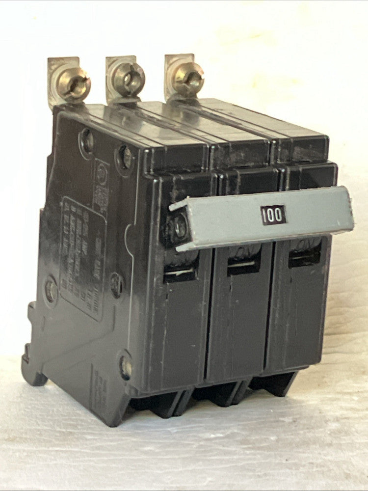 Cutler Hammer CHB3100 Circuit Breaker 100 Amp 3 Pole Type CHB Eaton 240V 3P 100A