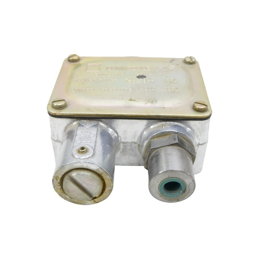 BARKSDALE 9048-4 200-3000PSI NSNP