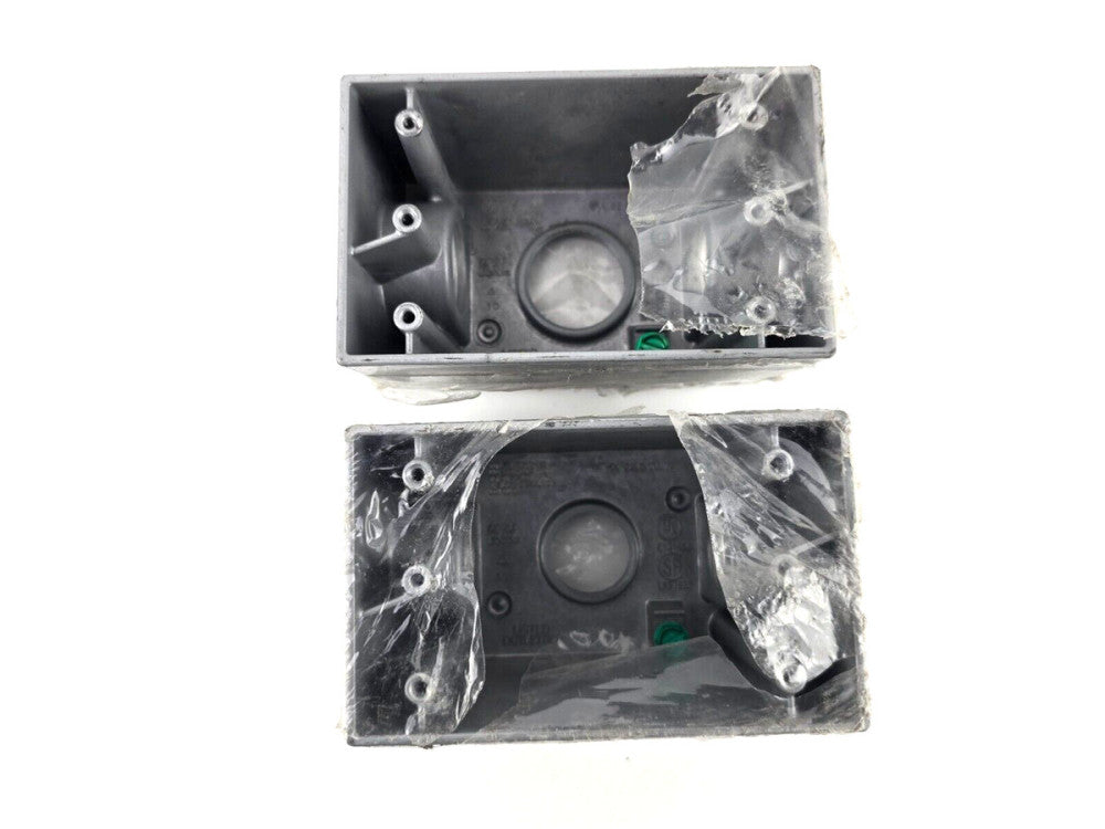 NOS Weatherproof Outlet Box 22.5CU.IN 1 Gang E121485 LR57925