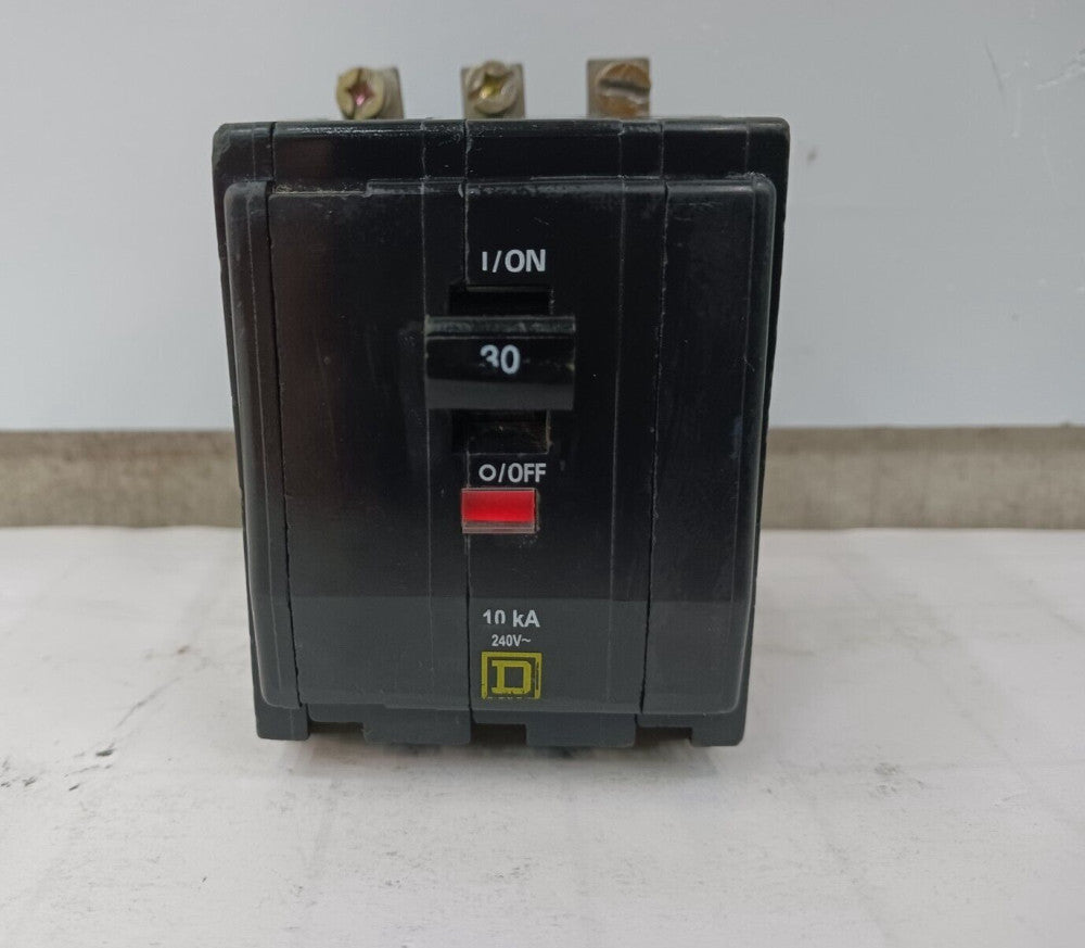 SQUARE D 30 AMP CIRCUIT BREAKER 3 POLE 240 VAC 10 KA BOLT ON QOB330
