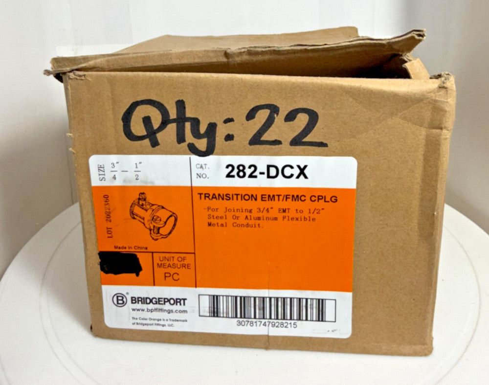 (Box of 22) Bridgeport 282-DCX Transition EMT FMC Coupling 3/4" - 1/2"