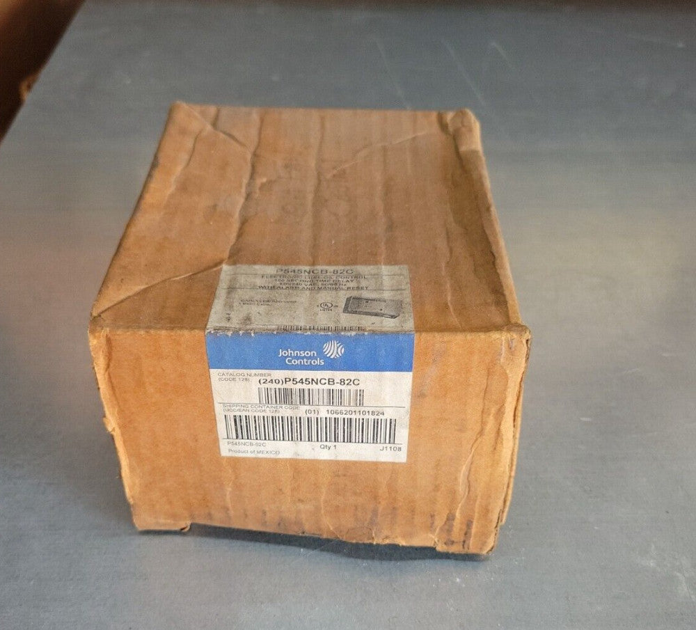 Johnson Controls P545NCB-82C ELECTRONIC LUBE OIL CONTROL 120/240V w/ALARM RESET