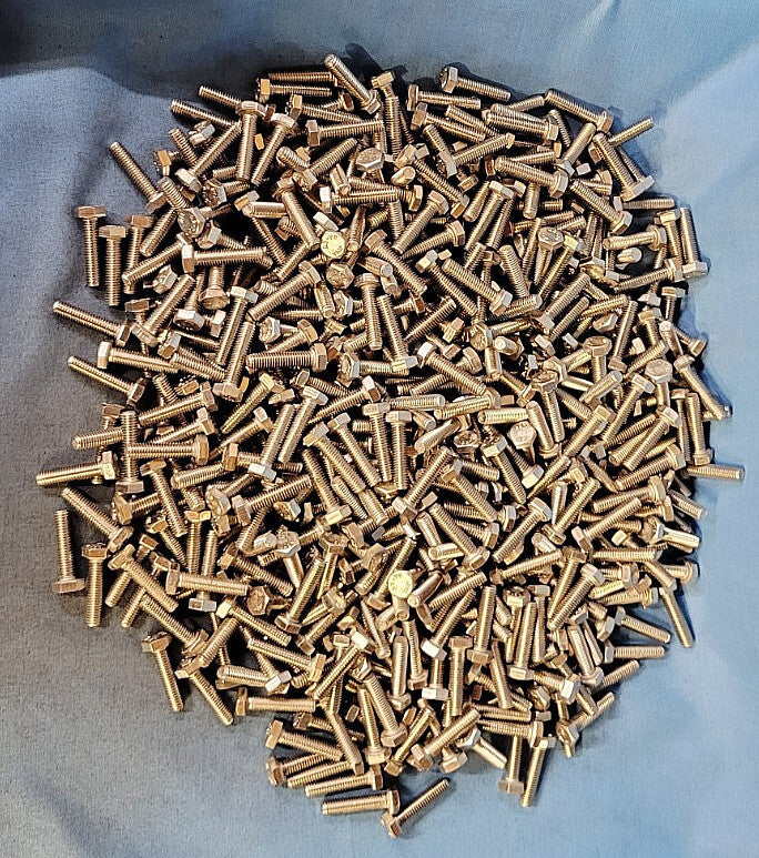 HEX BOLT M6 X 1.0 X 25MM  ( LOT OF 570)