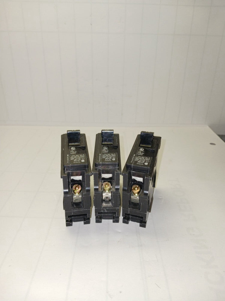 LOT 0F 3) SIEMENS 15 AMP CIRCUIT BREAKER BOLT ON 120/240 VAC B115