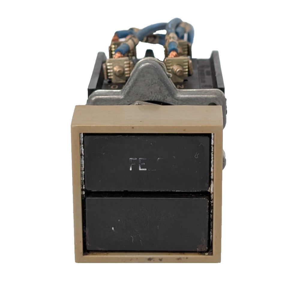 Cutler Hammer E30 Operator Push Button Control Switch 250VDC, 600VAC Max.