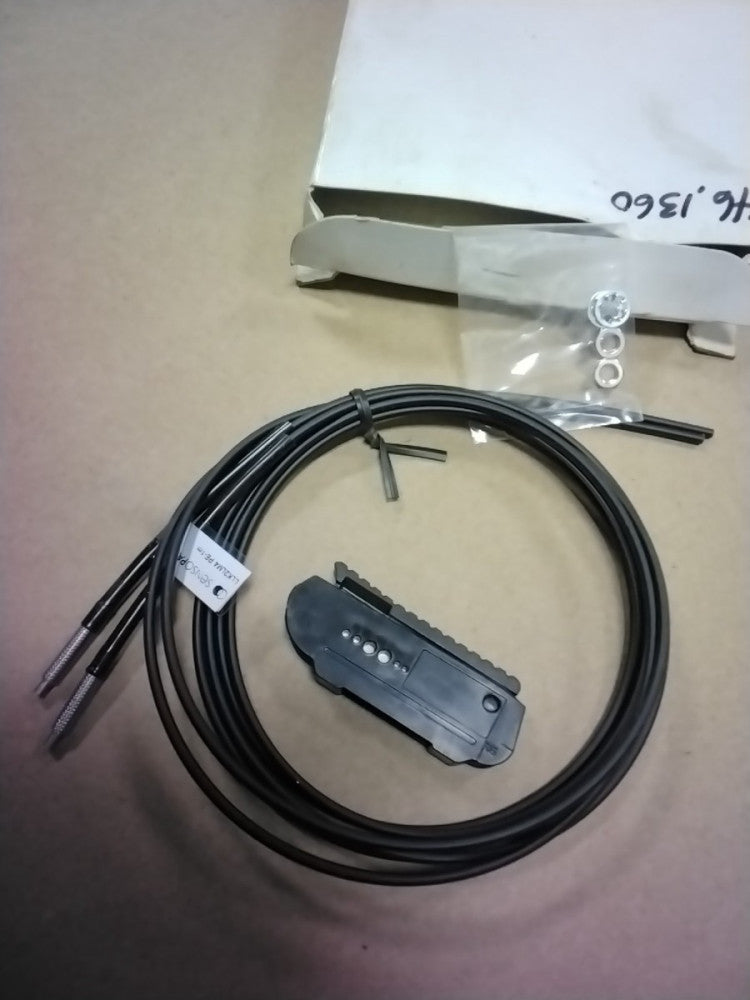 SENSOPART LLK2LM4 PE-1M Optical Fiber Cable 750-11001