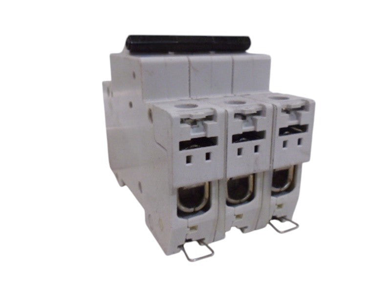 GENERAL ELECTRIC V37303 CIRCUIT BREAKERUNMP
