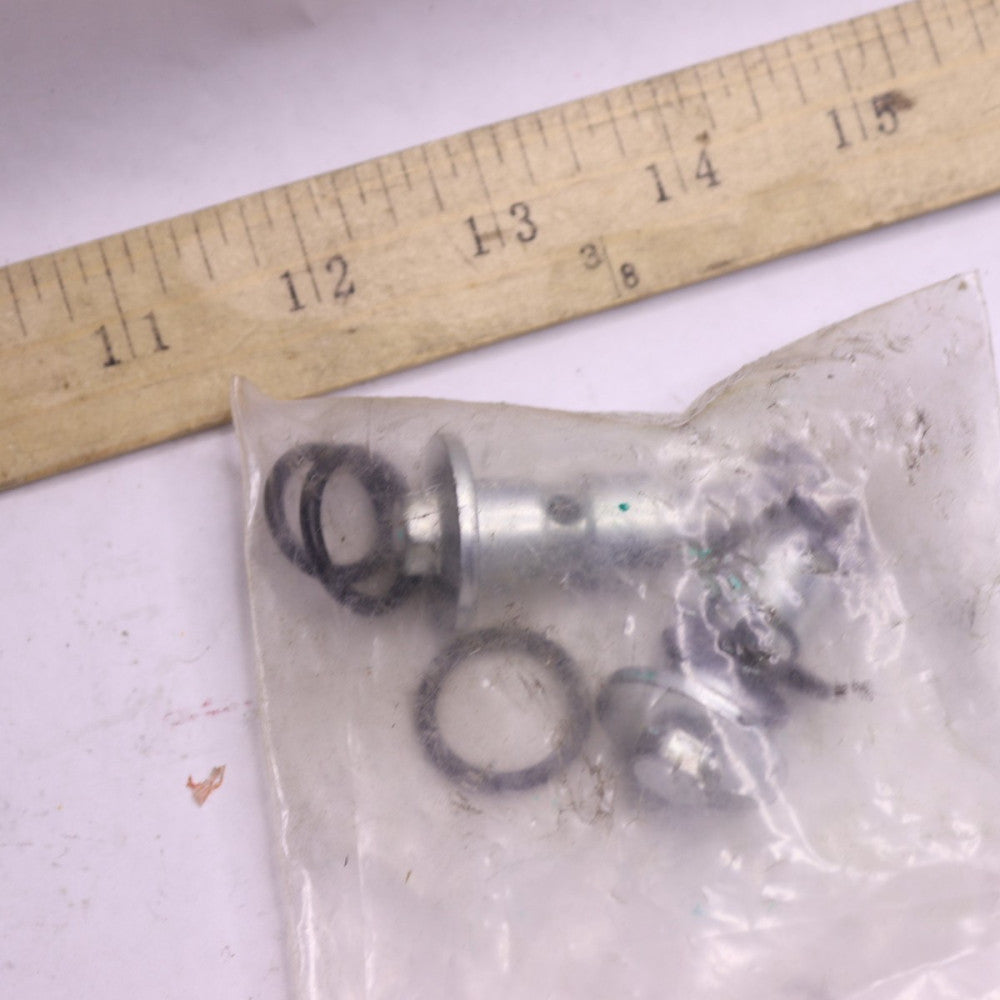 (2-Pk) CAT Bolts 2363259 
