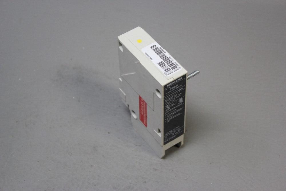 SIEMENS CQD115 15A 1-POLE CIRCUIT BREAKER W/CQDA1 AUXILIARY SWITCH