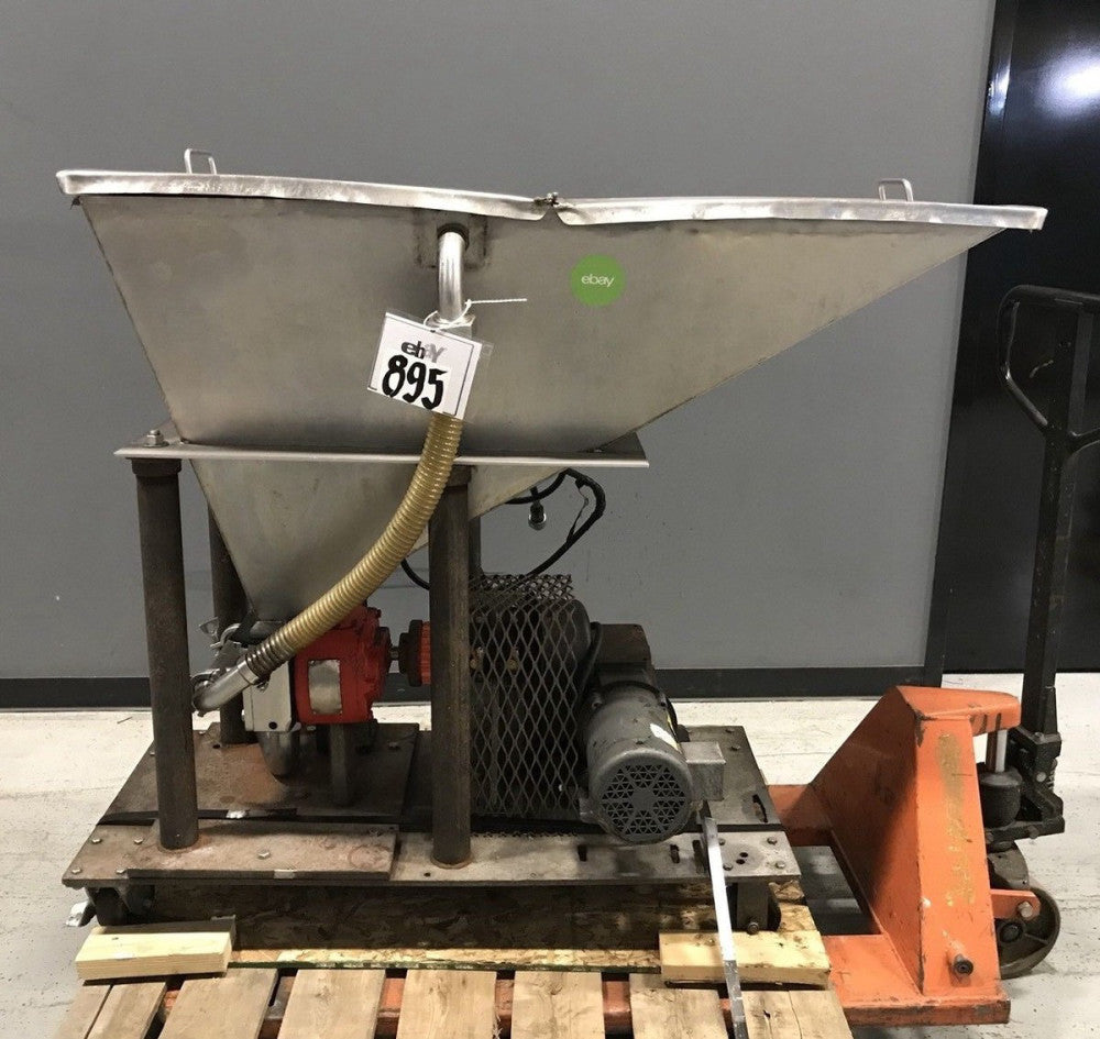 APV CREPACO R3RI STAINLESS STEEL PD PUMP W/ FEED HOPPER