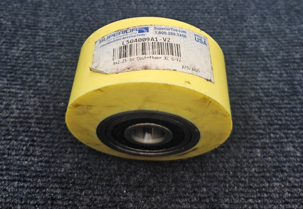 Superior Tire & Rubber Corp L504009 L504009A1-V2 Cushothane XL G-V2 4x2.25 AW