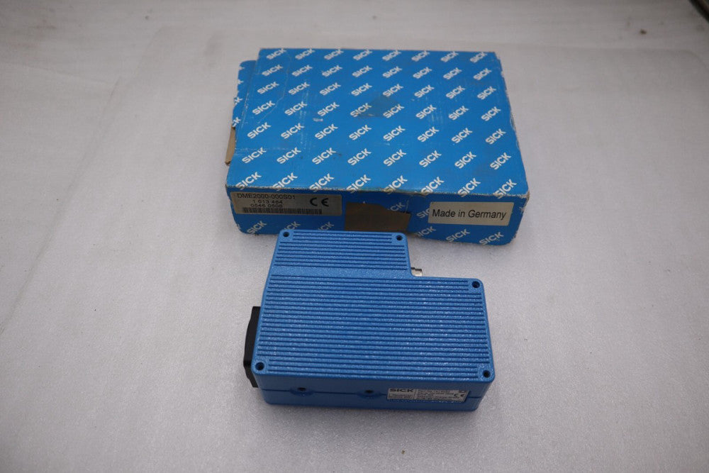NEW IN BOX SICK DME2000-000S01 1013484 DISTANCE MEASURING DEVICE STOCK H824