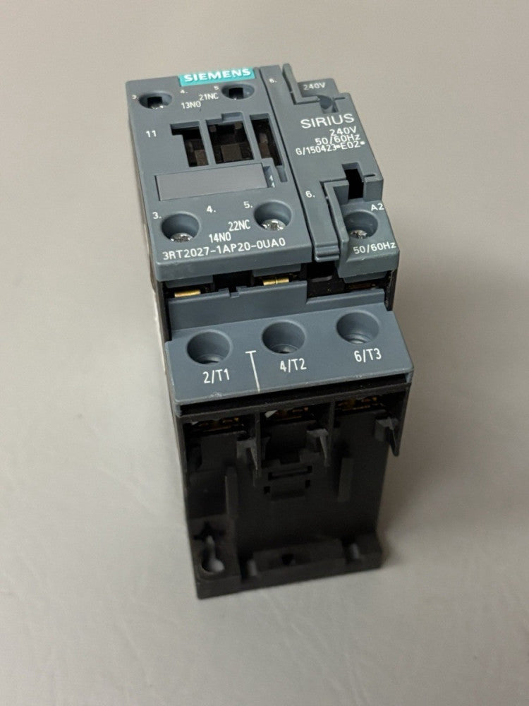Unused SIEMENS POWER CONTACTOR 3RT2027-1AP20-0UA0