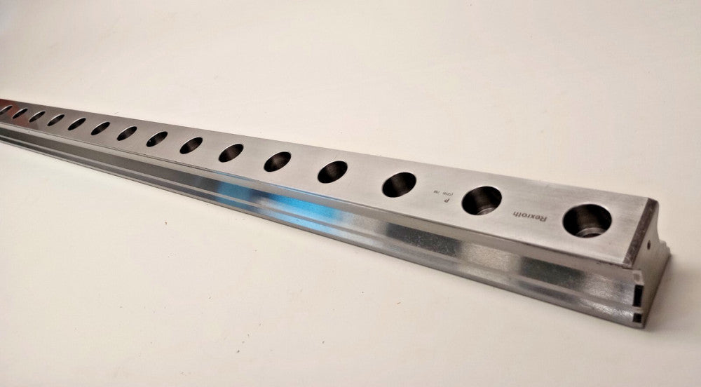 Rexroth R180546261-1623.50mm Used Guide Roller Rail RSA-045-SNS-P 1623.50 mm