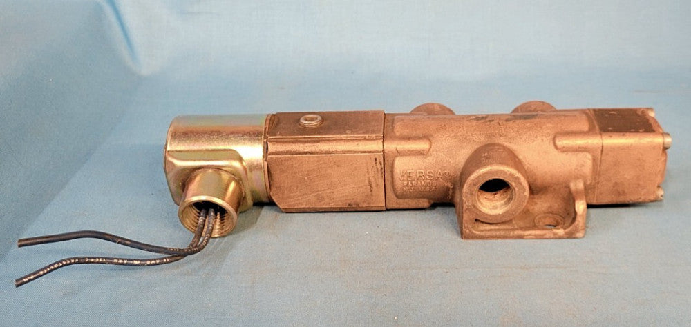 VERSA PILOT VALVE    PORTS: 3/8"-16