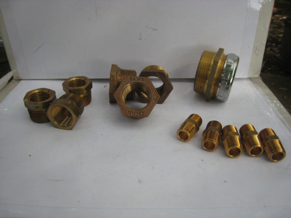 12 Brass fittings 6 Reducers 3-1"x3/4" -3-3/4-1/2" & 5 nipples 1/4"  fittings 1