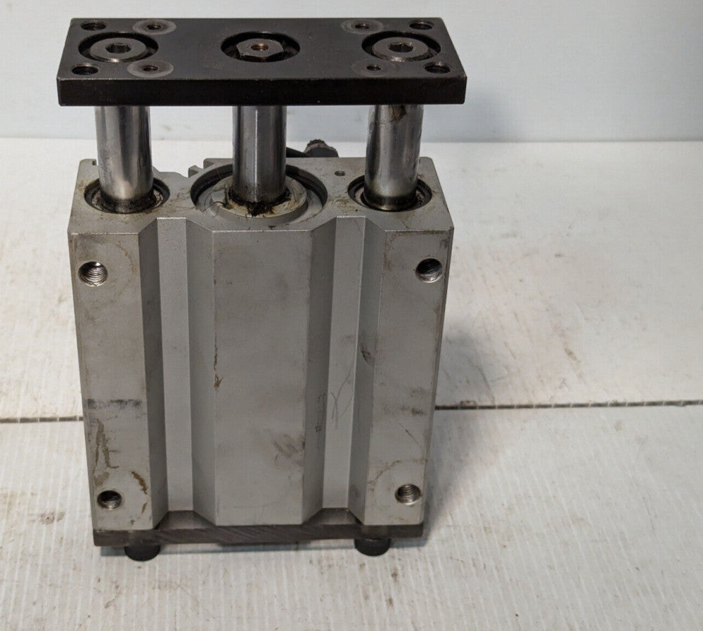 SMC MGQL50-100 -Z73L-XC Compact Guide Cylinder 145 PSI, 1.00 MPa 