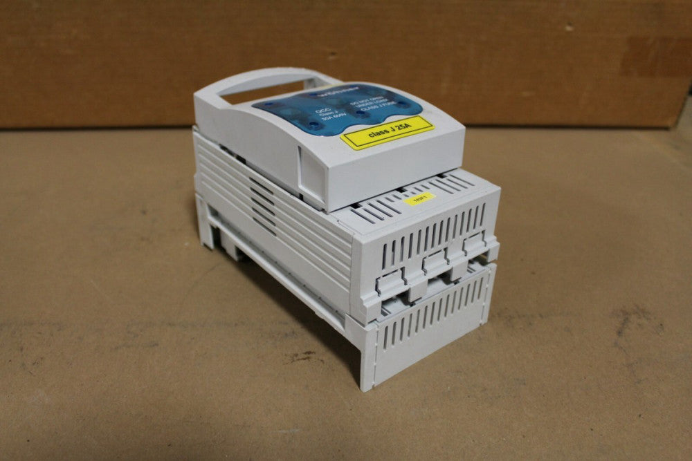 Wohner Bus Mount Fuse Base Holder QCC Class J 30A 600V