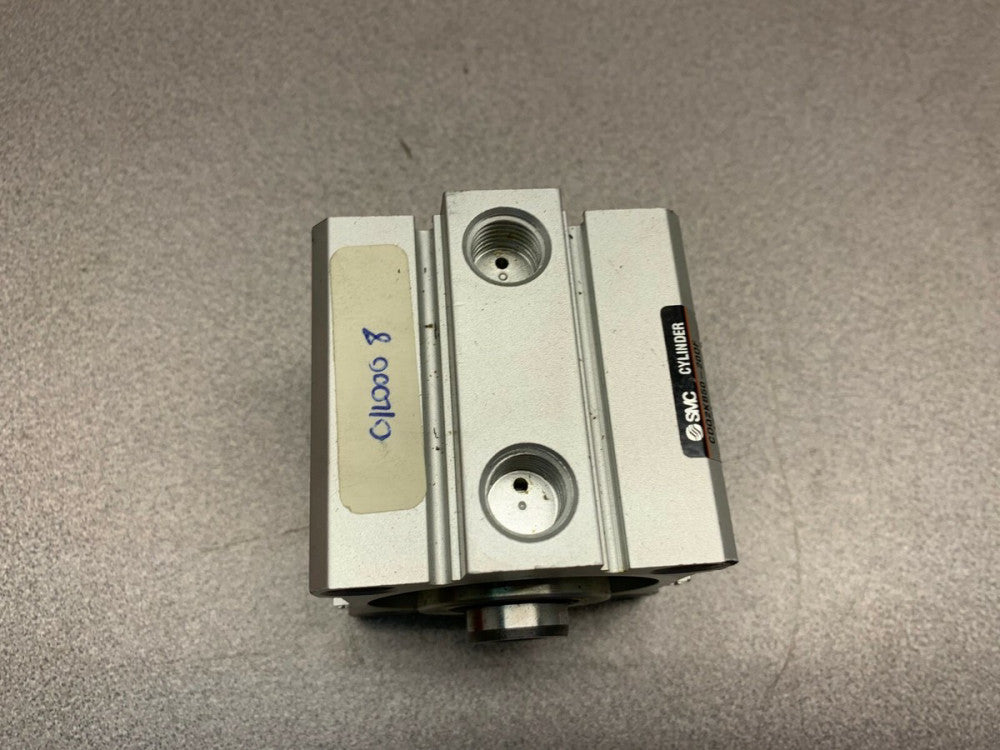 NEW NO BOX SMC CYLINDER CDQ2KB50-20DF