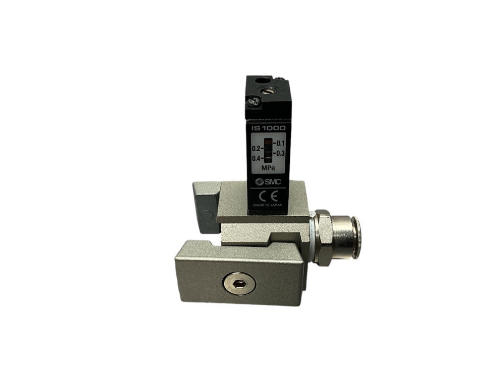 SMC IS10E-404Y-L pressure switch w piping adapter & mtg, PRESSURE SWITCH, IS ISG