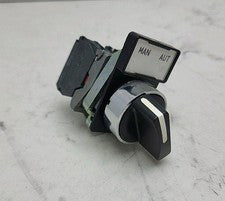Schnieder Electric Start Stop Switch w/ ZBE-101 ZBE-102 Contact Blocks