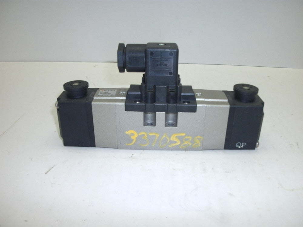 SMC VP7-6-FG-D-1 SOLENOID VALVE AC100V