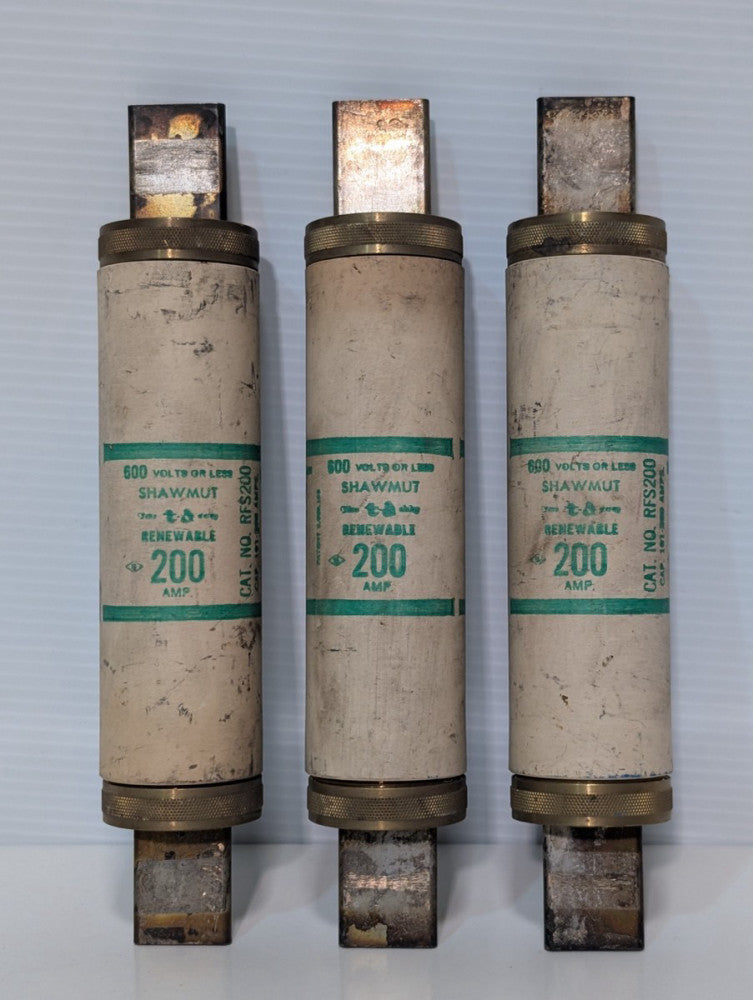 Lot of 3 Shawmut RFS200 Renewable Fuses, 200 Amp, 600 Volt, Pre-Owned as shown