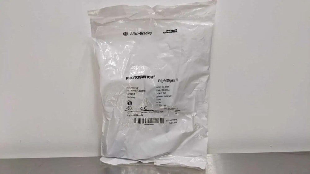 Allen-Bradley 42EF-P2MPB-F4 Polarized Retroreflective Sensor Ser D 3m 9.8ft Righ