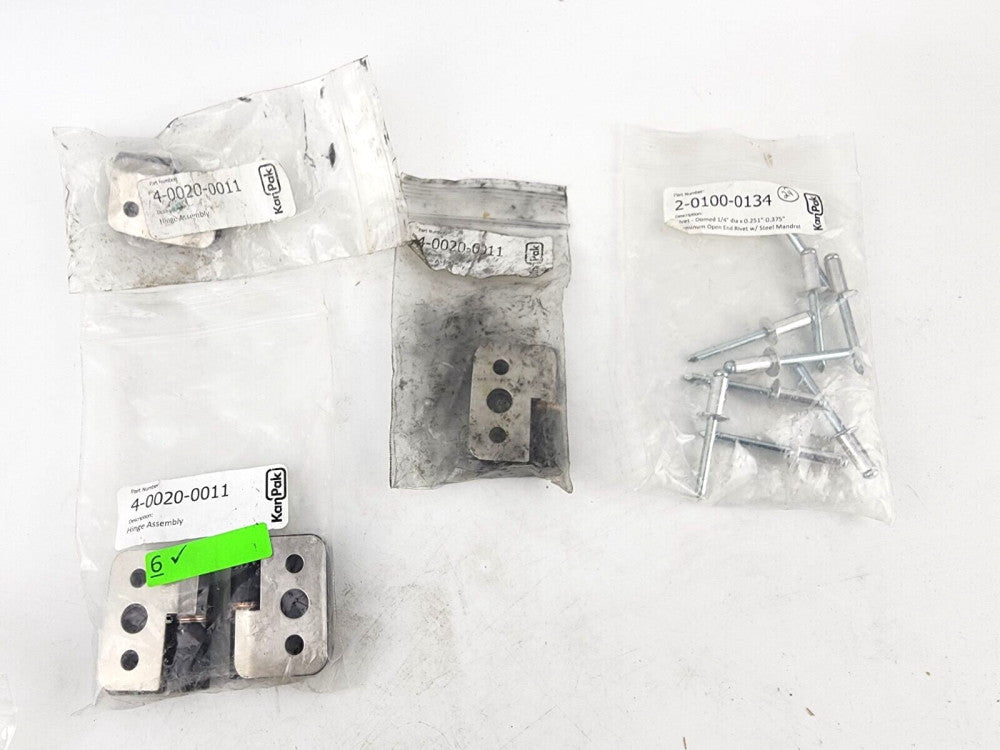 Kanpak 4-0020-0011 Door Hinge with Rivets