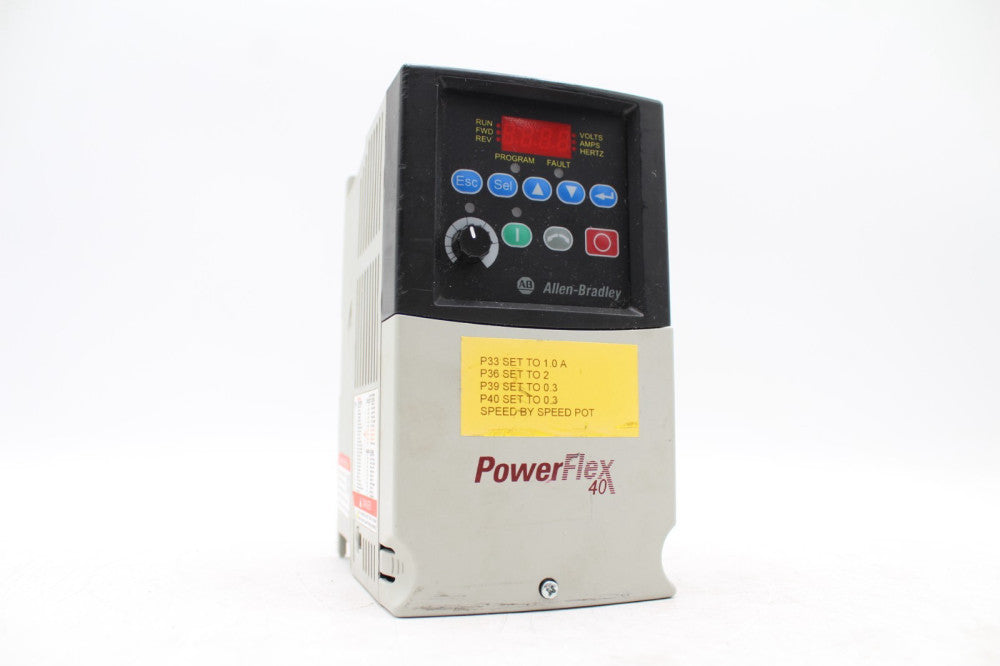 Allen-Bradley 22B-D1P4N104 PowerFlex 40 AC Drive *Crack in Case