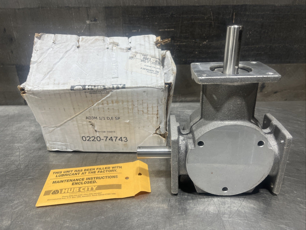 HUBCITY 0220-74743 AD3M 1/1 D,E SP BEVEL GEAR DRIVE Nos Surplus