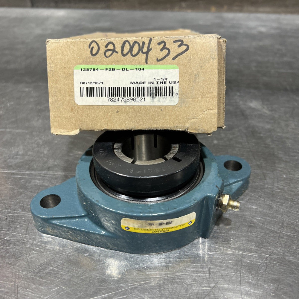 DODGE 128764 F2B-DL-104 1-1/4" 2-BOLT FLANGE BEARING 1.25 Nos Surplus