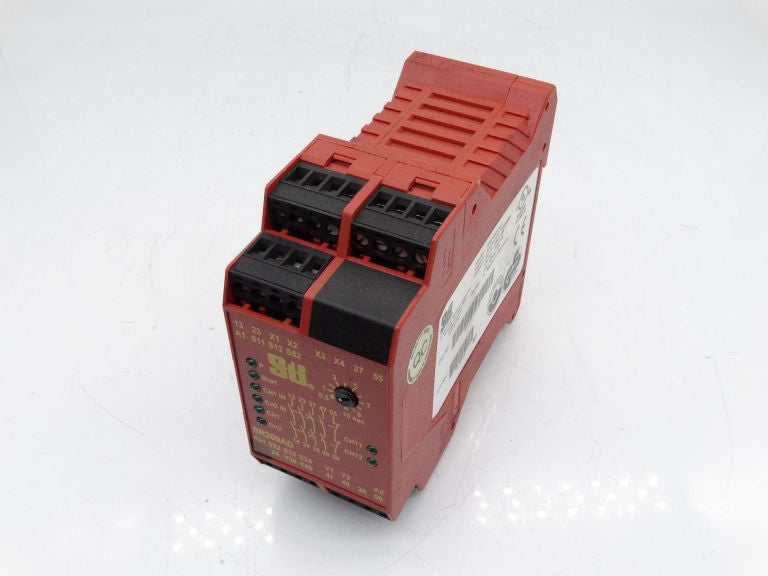 OMRON SR209AD01 Relay - Used