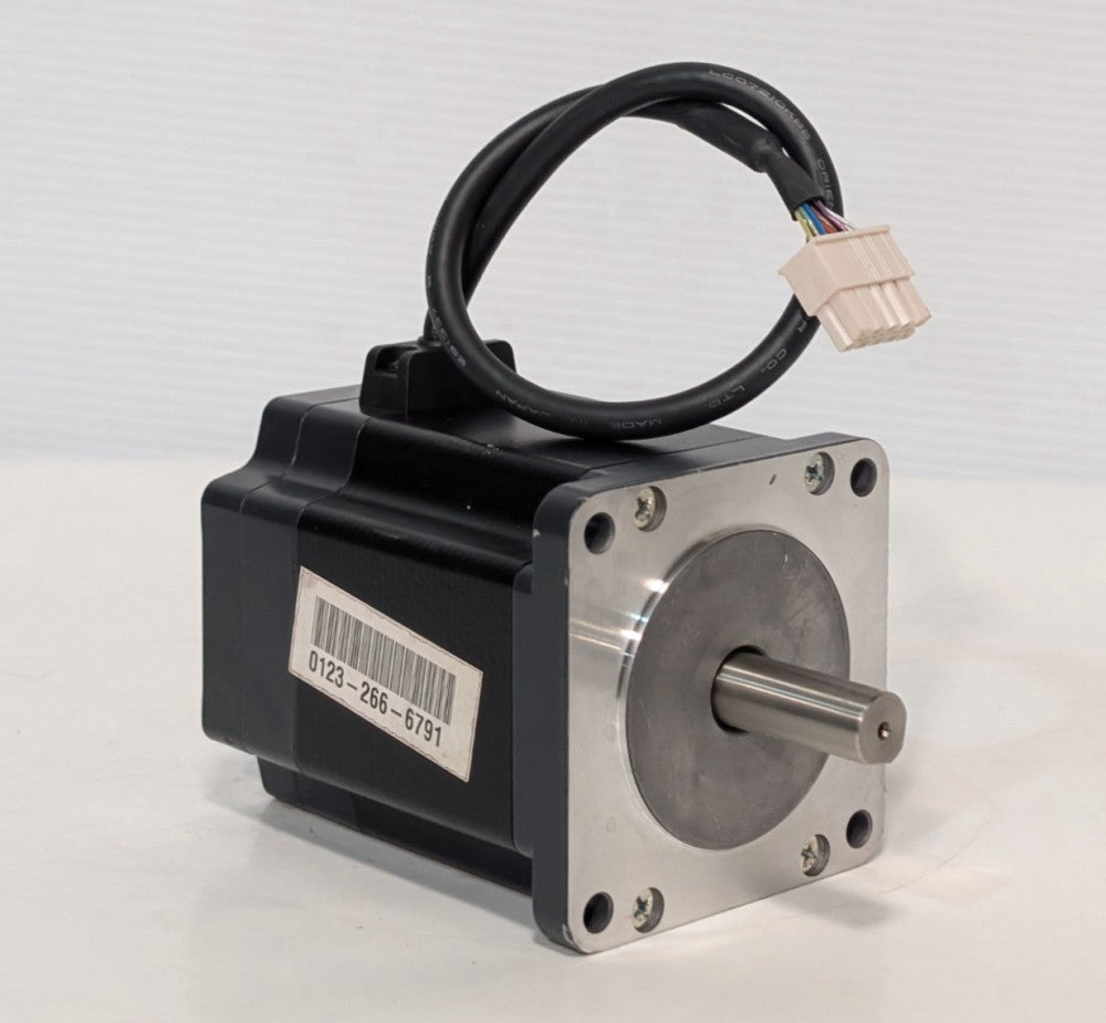 Oriental Motor Unidentified Stepper Motor with LC07210KB5 Cable, Made in Japan