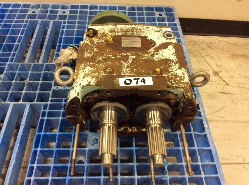 WAUKESHA 130 GEAR CASE ASSY. W/ DRIVE SHAFTS S/N348567 04