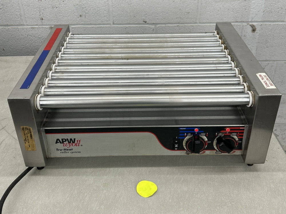 APW WYOTT HOT DOG ROLLER  HR 31  PART NO 21774230 120V  19" X 17"