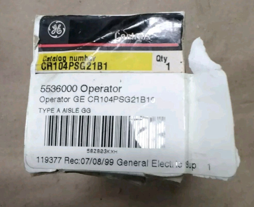 NEW GE CR104PSG21B1 Position Maintained Selector Switch W/Contact Block D21