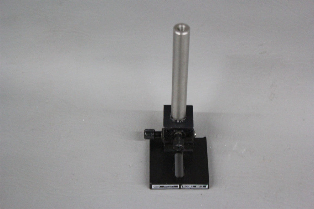 NEWPORT LINEAR STAGE WITH OPTICAL BASE PLATE MT-XYZ BP-2