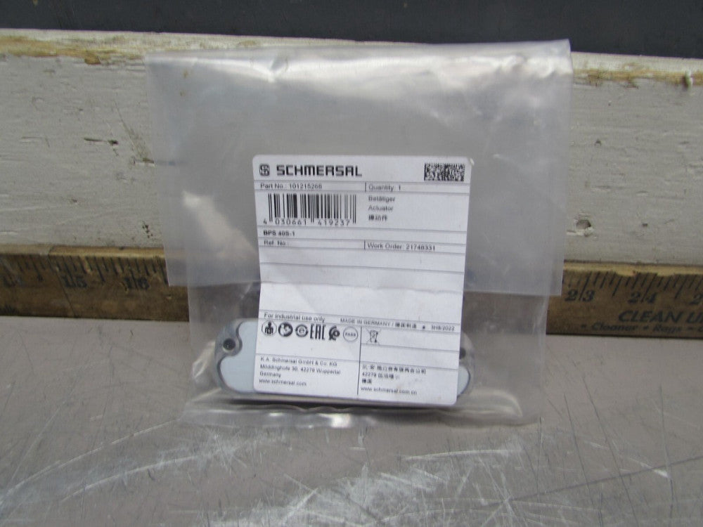 NEW! SCHMERSAL BPS 40S-1 MAGNET ACTUATOR ,101215268, FACTORY SEALED! MAKE OFFER!