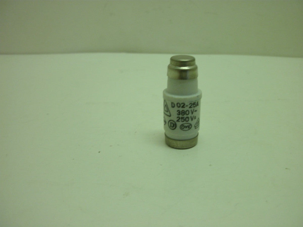VE D02-25A CERAMIC BOTTLE FUSE 25A 380V~ 250V= NEW NO BOX